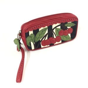 Isabella Fiore Leather Wrislet.